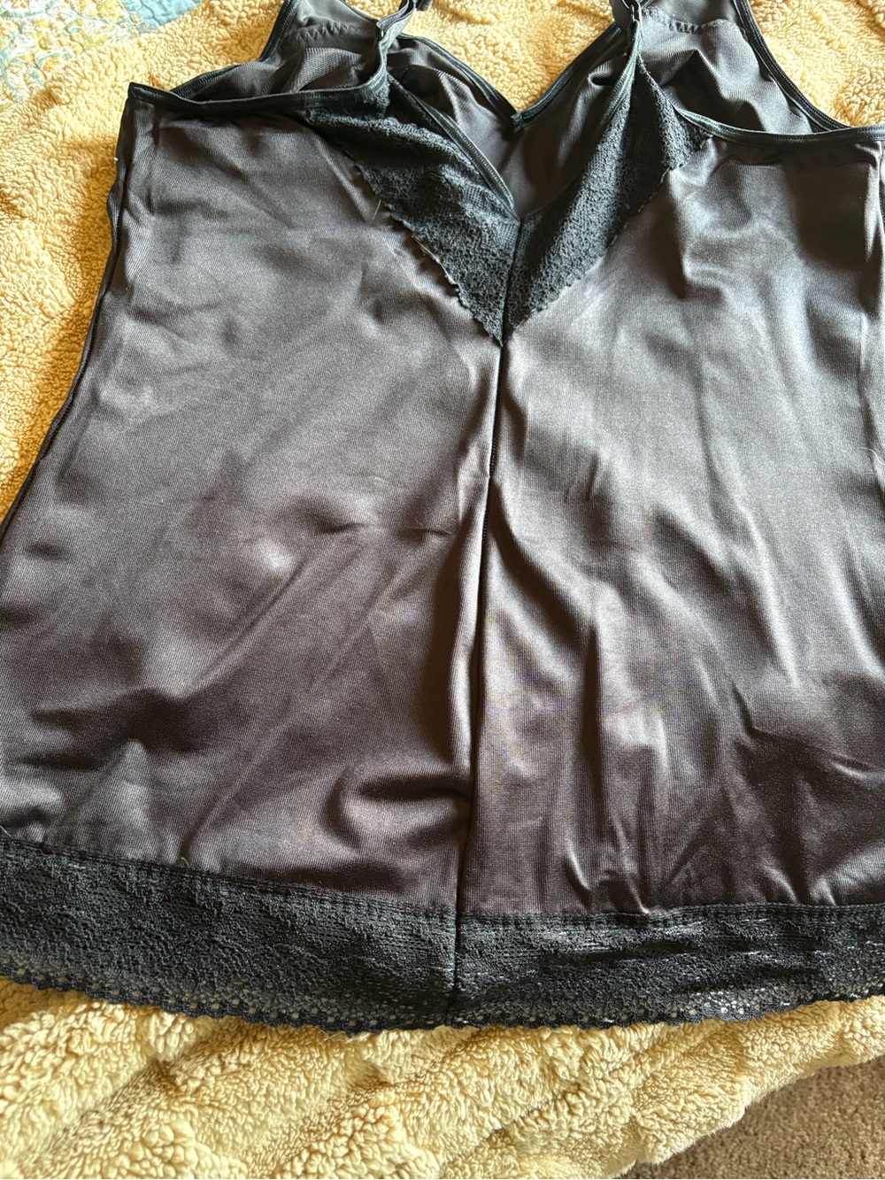 Ruby Ribbon Lace Cami - Picture 6 of 6